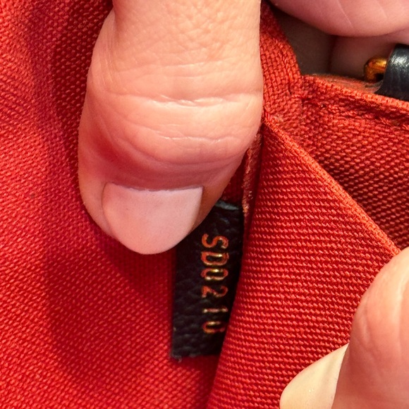 Navy Blue & Red Louis Vuitton Felicie Pochette - Picture 10 of 10